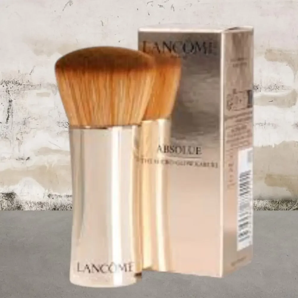 Lancôme Absolue The Micro-Glow Kabuki Brush